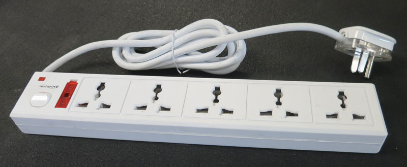 5 Outlet Universal Style AC Power Strip